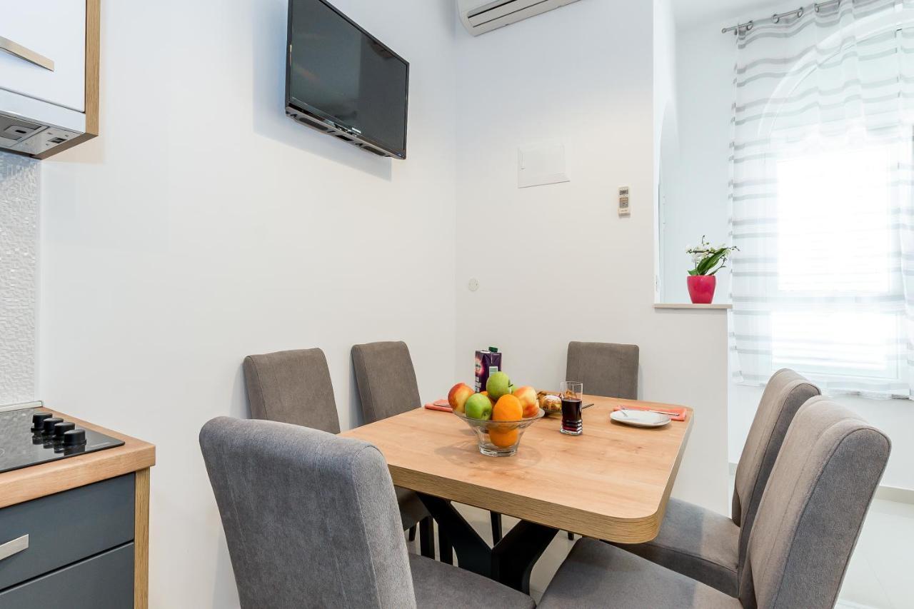 Apartmani Vesna Grebaštica Exteriör bild