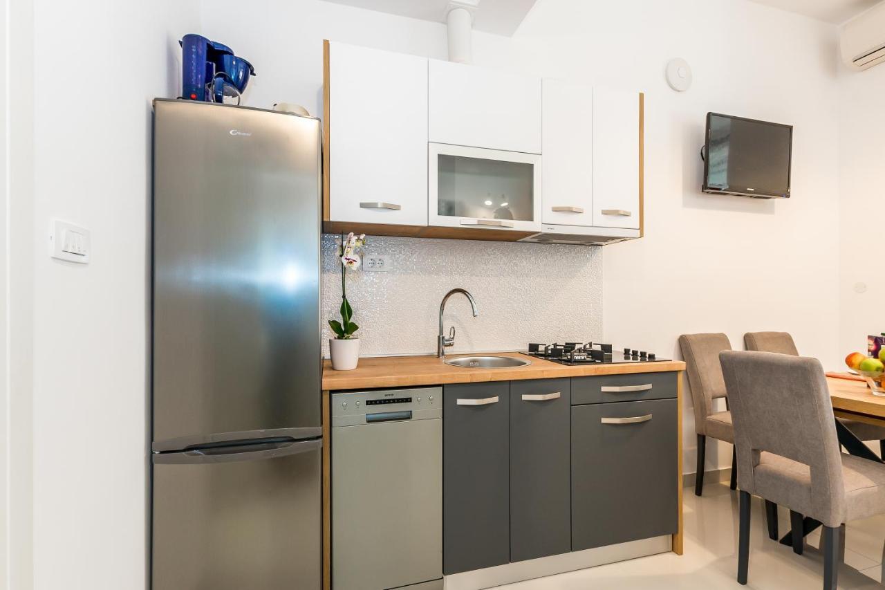 Apartmani Vesna Grebaštica Exteriör bild