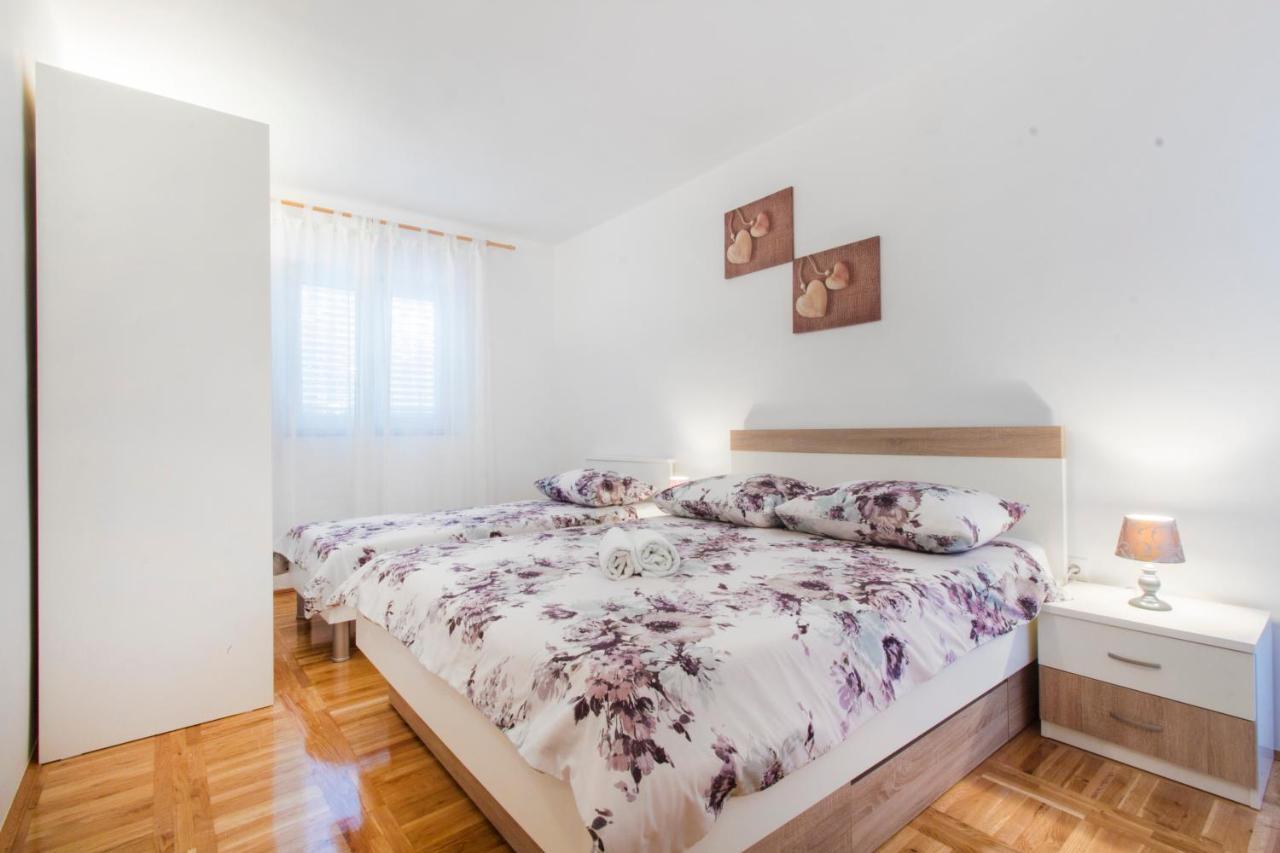 Apartmani Vesna Grebaštica Exteriör bild