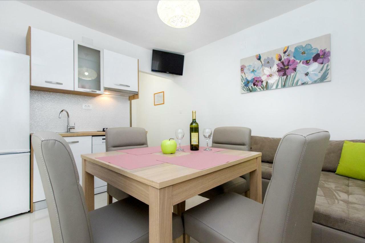 Apartmani Vesna Grebaštica Exteriör bild