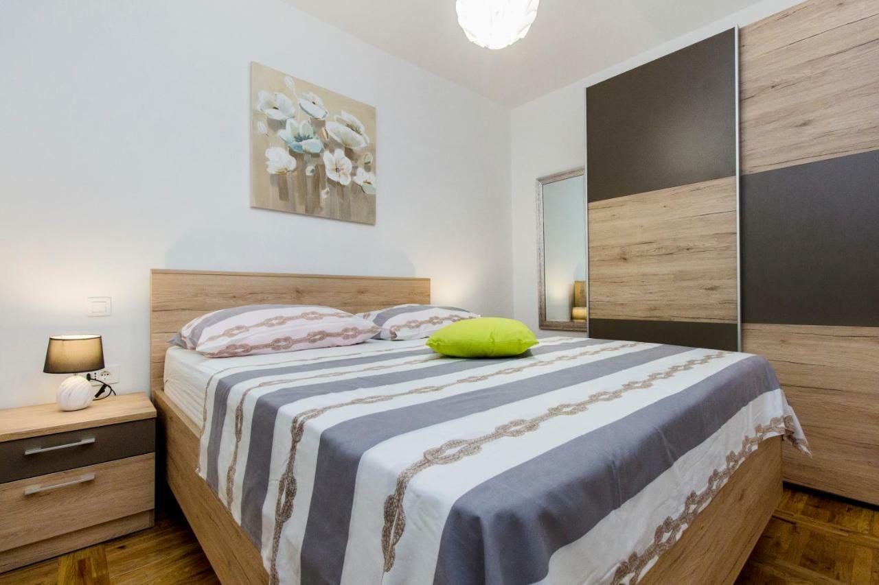 Apartmani Vesna Grebaštica Exteriör bild