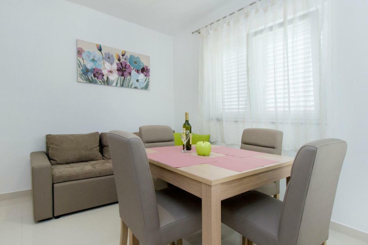 Apartmani Vesna Grebaštica Exteriör bild