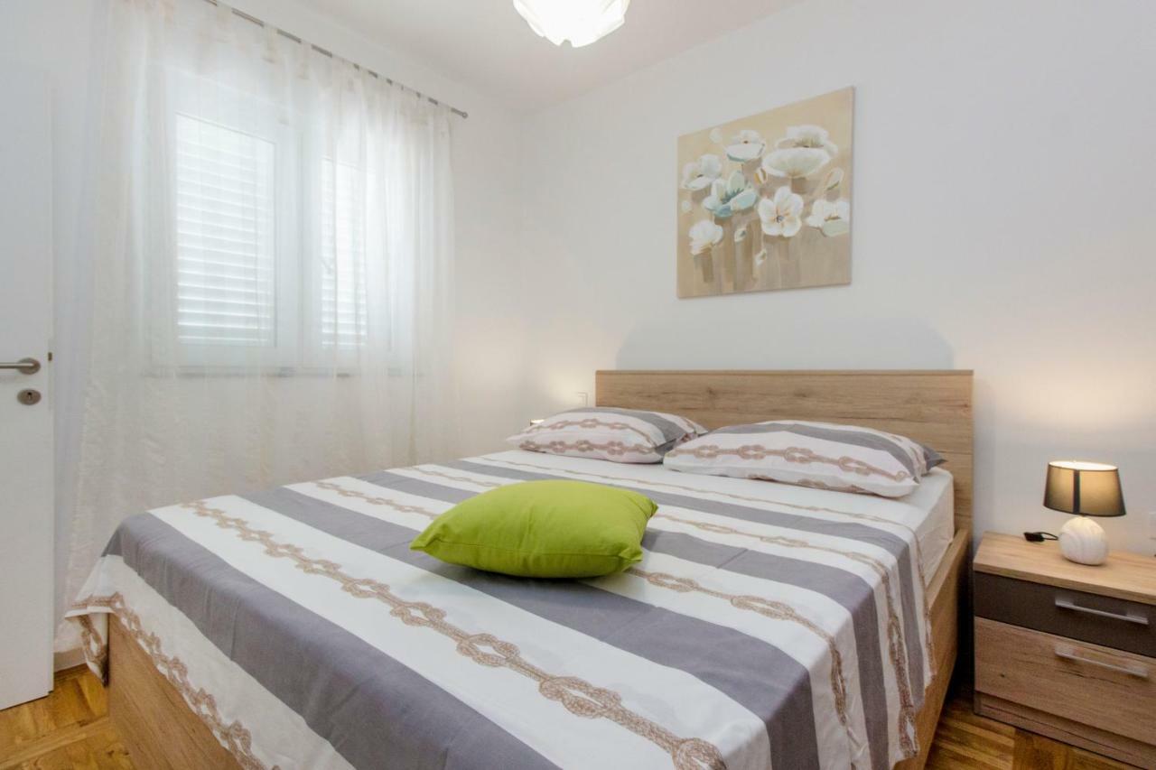Apartmani Vesna Grebaštica Exteriör bild